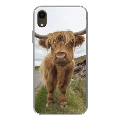 Produktbild von MuchoWow® Handyhülle Schutzhülle Hülle für iPhone XR Schottischer Highlander - Hörner - Berg Silikon Softcase Handy Hülle - Schutzdeckel