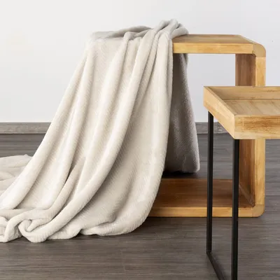 Produktbild von Design91 Wohndecke Kuschelige Weiche Decke CINDY5 170x210 cm cm K