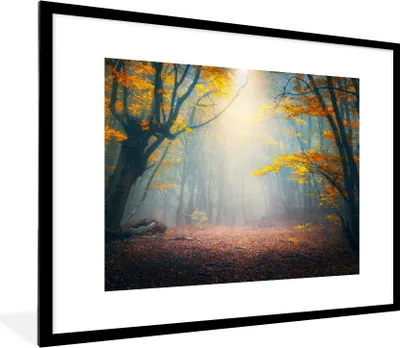 Produktbild von MuchoWow® Gerahmtes Poster Wald - Nebel - Herbst 80x60 cm - Poster mit Schwarzem Bilderrahmen Wandposter Rahmen Foto Bilder - Schlafzimmer-Dekorationen - Fotoposter