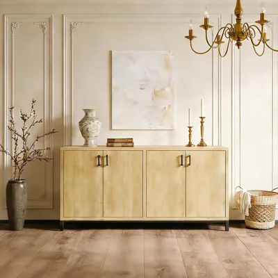 Image de Meuble bas en bois avec 4 portes, idéal pour le rangement dans le salon et la chambre