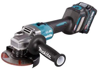 Imagen del producto de Amoladora angular inalámbrica Makita de 40 V, modelo GA023GU201, incluye 2 baterías XGT de 4 Ah, cargador rápido, accesorios y maletín MAKPAC