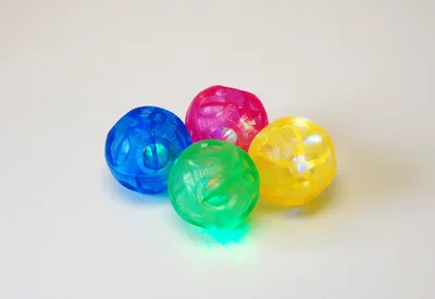 Image de Happy Kidz Set de balles lumineuses - multicolores, rebondissement irrégulier 21404091020