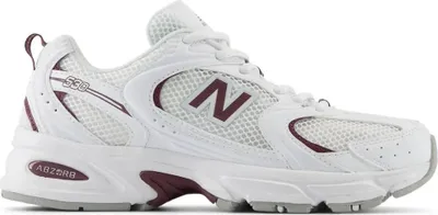 Productafbeelding van New Balance 530, kleur: wit met donkerblauw (Dark Ice), maat: EU 37.5