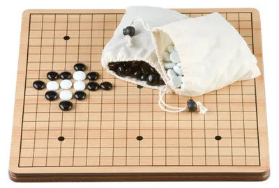 Obrázok produktu pre Longfield Games Go stolová hra 36 cm – strategická drevená hra so sklenenými kameňmi