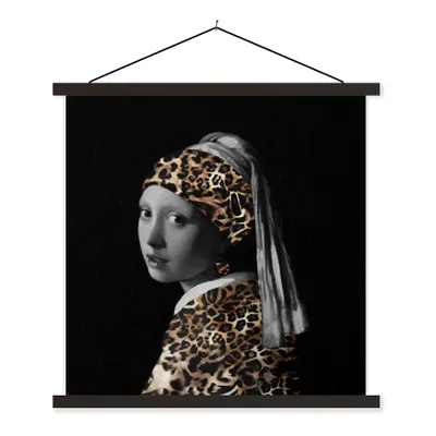 Produktbild von MuchoWow® Textilposter Das Mädchen mit dem Perlenohrring - Pantherdruck - Johannes Vermeer 60x60 cm mit schwarzem Rahmen - Posteraufhänger