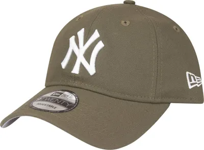 Produktbild von New Era 9Twenty Strapback Cap - New York Yankees army oliv