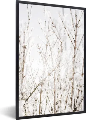 Produktbild von MuchoWow® Gerahmtes Poster Schnee - Winter - Natur 60x90 cm - Poster mit Schwarzem Bilderrahmen Wandposter Rahmen Foto Bilder - Kunst