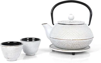 Produktbild von Famanu Teeset Vintage – Teekanne 0,8 l mit herausnehmbarem Sieb – Teekanne mit Untersetzer und 2 Teetassen – Creme