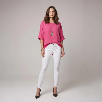 Produktbild von Damen Oversize-Bluse aus leichter Viskose mit High-Low-Saum und passender Kette. Luftig, bequem und vielseitig kombinierbar für Alltag und Büro S-XL