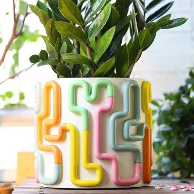 Immagine prodotto di Vaso da fiori colorato con foro di drenaggio - Stile vintage - 20 cm