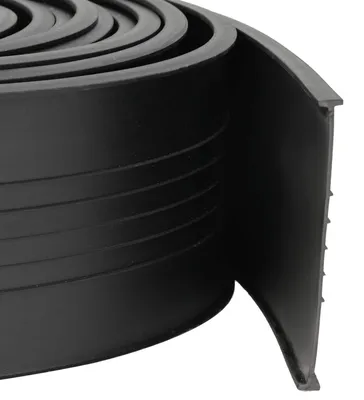 Obrázok produktu pre vidaXL Tesnenie pre garážové brány, čierna, 70 x 6 mm, 4,5 m, PVC