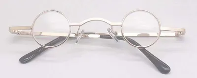 Produktbild von Klassische Kleine Runde Lesebrille für Damen Herren +1,5 Gold