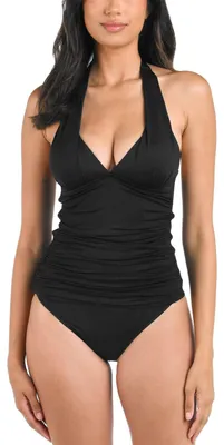 Productafbeelding van La Blanca dames badtop, model Island Goddess, met gerimpelde voorkant en haltermodel. Badpaktop