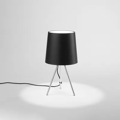 Produktbild von Design-Tischlampe aus Metall und Aluminium Marley - Schwarz
