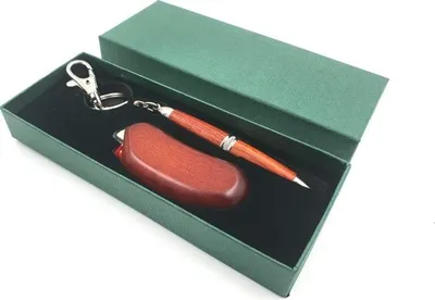 Produktbild von Feuerzeug und Stift in Schachtel G069C