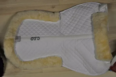 Produktbild von C.S.O. Lammfell Rückenschoner Pony