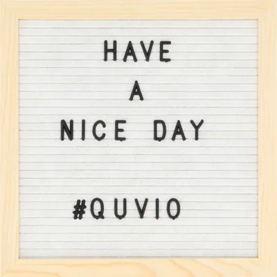 Produktbild von QUVIO Letterboard - Mit Buchstaben - Holz und Filz - Weiß - Mit Rahmen - 16 x 25,5 x 25,5 cm (lxbxh)