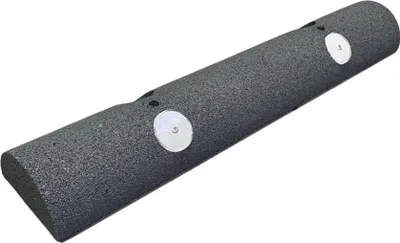 Immagine prodotto di bepco Bumpy - Tappo per pneumatici (80 x 15 x 8 cm, grigio) - Tappo per parcheggio, realizzato in plastica riciclata al 100%, con catarifrangenti ed elementi di fissaggio