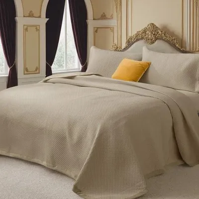 Obrázek produktu pro Přehoz na postel 220x240 cm Přehoz na postel se 2 povlaky na polštáře, Měkká a lehká přikrývka pro 4 roční období, Khaki