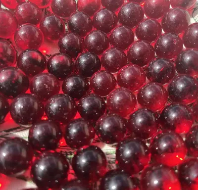 Produktbild von 150 Stück rote Glasmurmeln Ø 16 mm – klassische Murmeln aus Glas – transparentes Rot – Spielmurmeln & Dekokugeln im Großpack