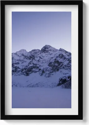 Produktbild von Landschaft mit schneebedeckten Bergen– Wandbild mit Rahmen – Gerahmtes Bild  – Wanddekoration – 40x60 cm –  Schwarz