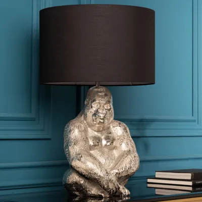 Produktbild von riess-ambiente Tischlampe KONG 60cm silber Metall Affe Gorilla Dekoleuchte schwarzer Lampenschirm Dekoleuchte Tischleuchte Lampe