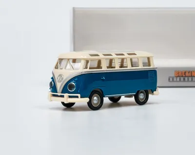Image de Brekina 31853 - VW T1b Samba à l'échelle 1/87, beige clair/bleu, 1960 - Neuf