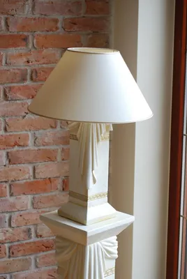 Immagine prodotto di Lampada da tavolo di design Lampade da tavolo Illuminazione classica 6890 Nuovo