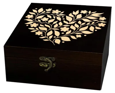 Produktbild von Aufbewahrungsbox aus Holz - Mit floralem Herzmuster - Zur Schmuckaufbewahrung - 12x12x6 cm