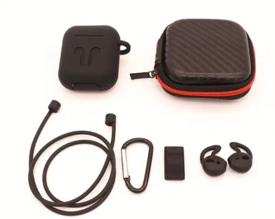 Produktbild von Cyoo - 6in1 Silicon Cover mit zubehör Schwarz - Apple AirPods