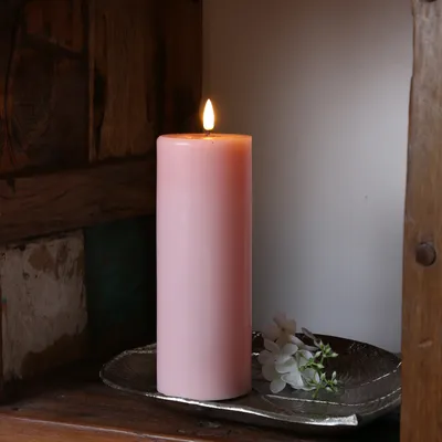 Immagine prodotto di Candela LED a colonna MIA - cera vera - fiamma 3D realistica - h: 20 cm - funzionamento a batteria - rosa