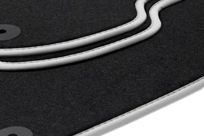 Produktbild von Fußmatten passend für Cupra Formentor 2020-06/2024 Premium Automatten 4-teilig, Bandeinfassung:Silber