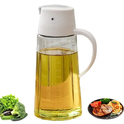 Obrázek produktu pro Skleněná láhev na olej o objemu 630 ml s víkem s otočným uzávěrem. Skleněná láhev na ocet s automatickým víkem, s výlevkou, která zabraňuje kapání. Vhodná do myčky, ideální pro olivový olej, ocet, omáčky a do kuchyně