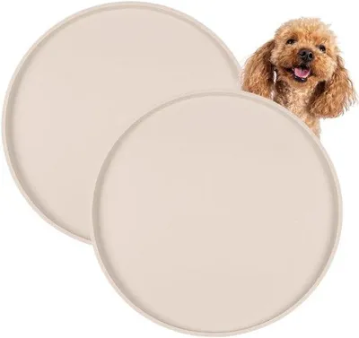 Produktbild von Famanu Futtermatten Set aus 2 runden Silikonmatten, 25 cm Durchmesser, rutschfest und wasserdicht, beige
