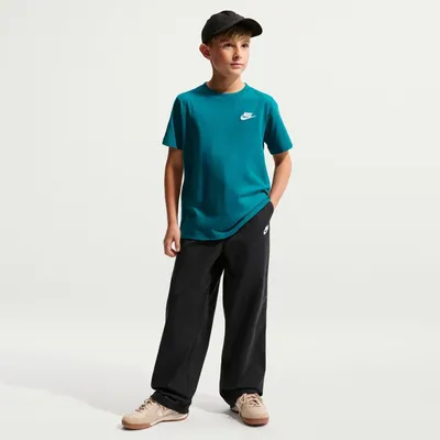 Produktbild von Nike K Nsw Tee Emb Futura Lbr Bright Spruce Bright Spruce M