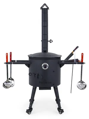Produktbild von Utschak Feuerofen Ø 40 cm + Gusseisen-Kasan 12 L, runder Boden + Küchenzubehör, Usbekischer Kochtopf aus Gusseisen