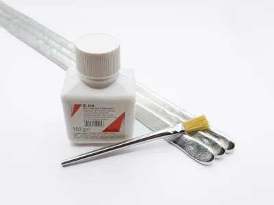 Produktbild von Lötwasser Z-04 für Dachdeckerlötzinn, Gewicht: 100 g inkl. gratis Pinsel + 250 g SnZn9 Dreikantstangen
