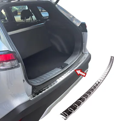 Immagine prodotto di Protezione per il bordo di carico in acciaio inossidabile cromato, compatibile con Toyota Corolla Cross | Anno di produzione dal 2022 in poi