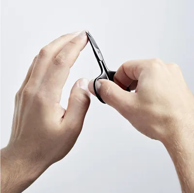 Produktbild von ZWILLING BEAUTY Nagel/Hautschere schwarz matt 111638 4009839494574