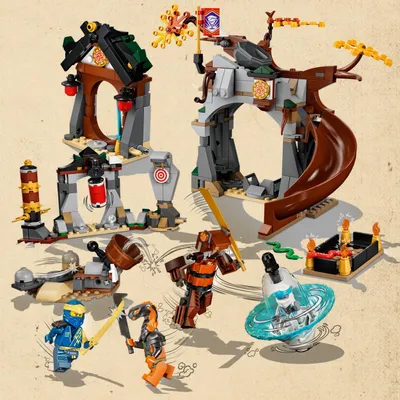 Produktbild von LEGO 71764 NINJAGO Ninja-Trainingszentrum mit Spinner-Spielzeug, Minifiguren Zane, Jay und Schlange, Meister des Spinjitzu