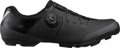 Immagine prodotto di Scarpe da ciclismo Shimano per mountain bike XC302 larghe, nere