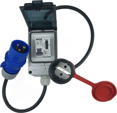 Produktbild von RoadEu - Schuko Adapter Komplett mit Zähler - CEE Stecker 3P 16A auf Schuko Kupplung 230V - 3x2 5mm2 Kabel - Verlängerungskabel 1 Meter mit Stromzähler. IP44