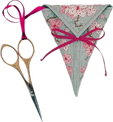 Produktbild von Le Bonheur des Dames Kreuzstich Stickpackung  "Scherenhalter Sakura", Zählmuster, 10x10cm