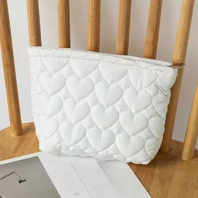 Produktbild von Kosmetikabehälter, herzförmiger Reisebeutel, Beutelbesatz Geeignet für Make-up-Taschen, Reisebeutel (weiß)