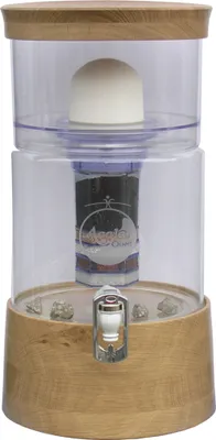 Produktbild von AcalaQuell Wasserfilter Smart 8L echtes Kristallglas in klar, Echtholz Deckel und Sockel Eiche flach