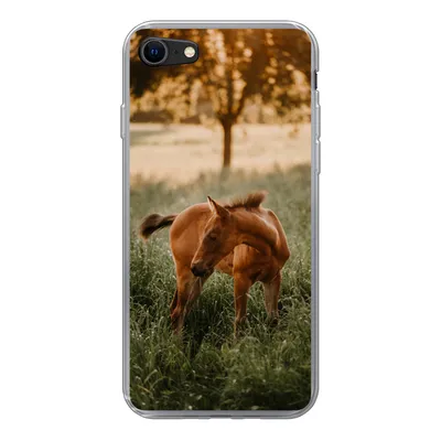 Produktbild von MuchoWow® Handyhülle Schutzhülle Hülle für iPhone 7 Pferd - Gras - Baum Silikon Softcase Handy Hülle - Kartenhalter