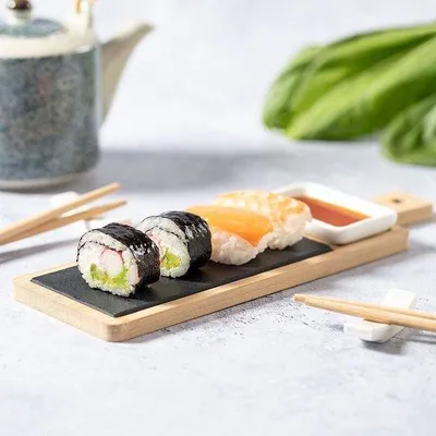 Immagine prodotto di Set da sushi in bambù da 6 pezzi con ciotola in Vetroceramica, Giappone