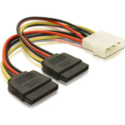 Produktbild von DeLOCK - Stromkabel - interne Stromversorgung, 4-polig (M) - 15 PIN SATA Power