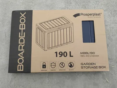 Zdjęcie produktu dla skrzynia ogrodowa 78cm-190l BOARDEBOX MBBL190-S433 antracyt tworzywo sztuczne PROSPERPLAST