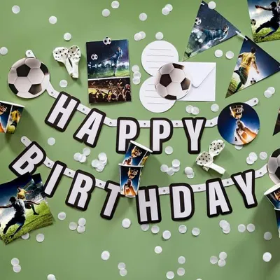 Image de Guirlande de fête - Happy Birthday - Kick It - ca. 180 x 15 cm